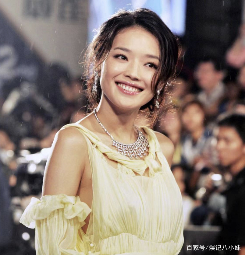 鹅蛋脸女明星_方脸女明星抗老_国字脸女明星美