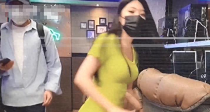 韩国娱乐圈偷拍事件_女偶像被偷拍视频曝光_女明星邪恶图片